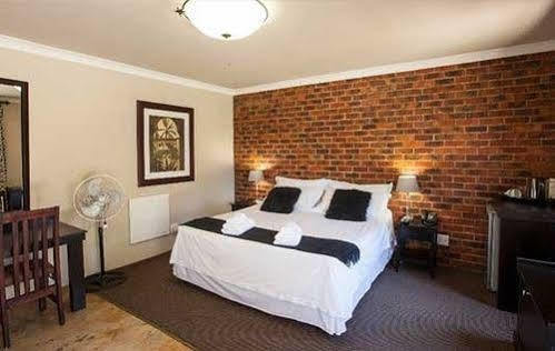 Accolades Boutique Venue Hotel Midrand Exterior photo